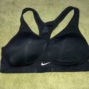 🌟Nike Sports Bra 34C🌟